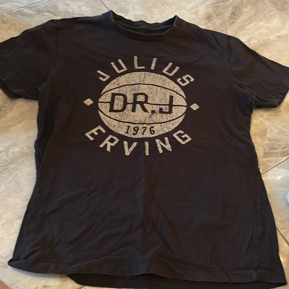 “ DR. J” 1976 Julius Erving  crew neck tshirt